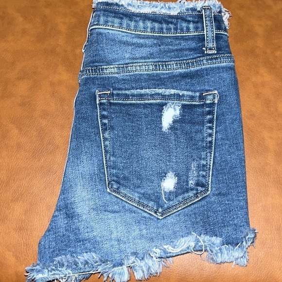 Vervet High Rise Shorts Size S - Picture 3 of 16